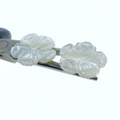 4pc 28mm Hand Carved White Mother of Pearl 5-petal Flower Pendants WM-0205