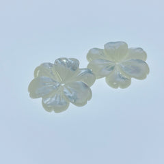 6pc 18mm Hand Carved White Mother of Pearl 6-petal Flower Beads WM-0104