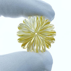 4pc 30mm Hand Carved Yellow Mother of Pearl Daisy Flower Beads YM-0010