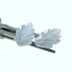 2pc 18mm x 31mm White Mother of Pearl Hand Carved Leaf Pendants WM-0044