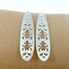 2pc 11mm x 39mm Natural White Mother of Pearl Filigree Drop Shape Pendants WM-0128