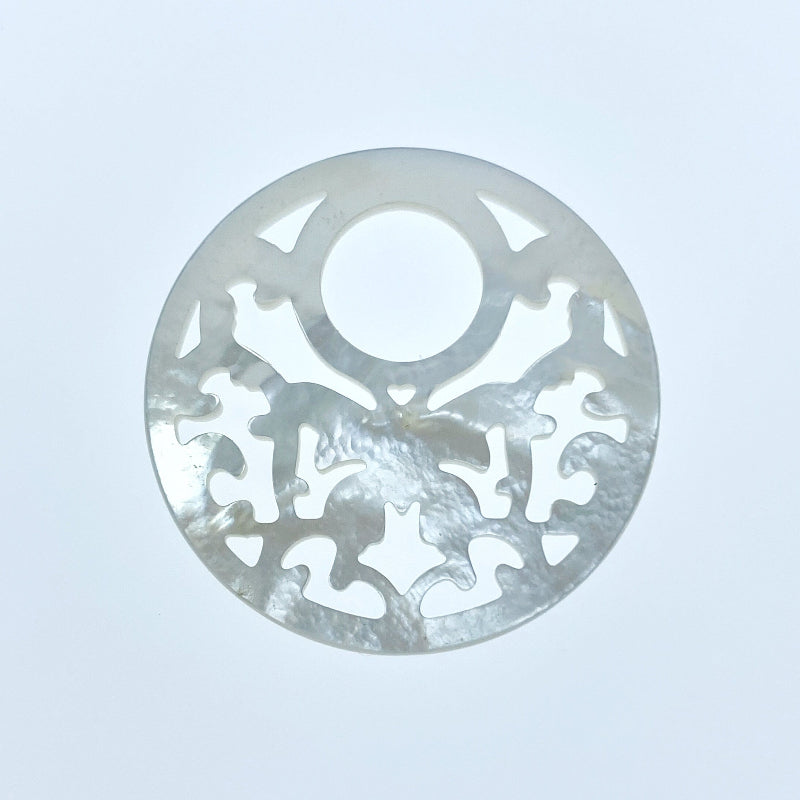 Butterfly Filigree Round Beads White Mother of Pearl WM-0068