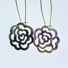 Filigree Rose Beads Black Mother Of Pearl BM-0078