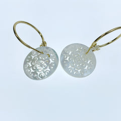 Filigree Round Beads Mother Of Pearl WM-0148