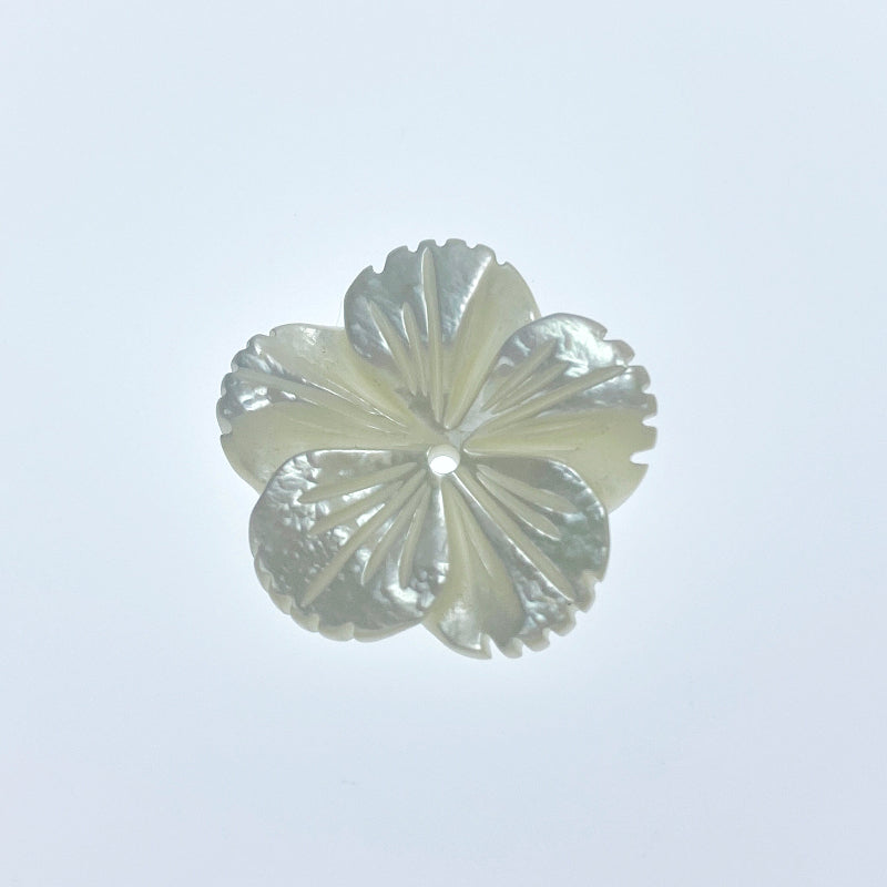 Flower Beads White Mother Of Pearl Hibiscus Tropical Flower Hand Carved WM-0184