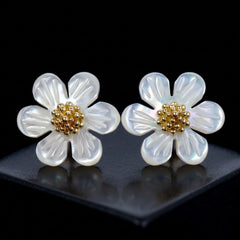 10pc Mother of Pearl Daisy Flower Beads White 10mm Minimalist Natural Organic DIY For Jewelry Making Earrings Hand Carved Shell WM-0001