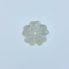 10pc Flower Beads White Mother Of Pearl 15mm Hand Carved WM-0132