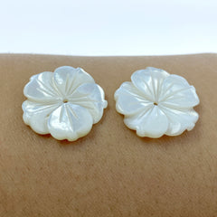 6pc 18mm Hand Carved White Mother of Pearl Bauhinia Flower Beads WM-0130