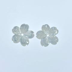 Hawaiian Flower Beads White Mother Of Pearl 12mm Hand Carved WM-0151