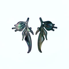 2pc 17mm x 29mm Black Mother of Pearl Hand Carved Leaf Pendants BM-0018