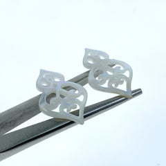 2pc 16mm x 26mm Natural White Mother of Pearl Filigree Drop Pendants WM-0063