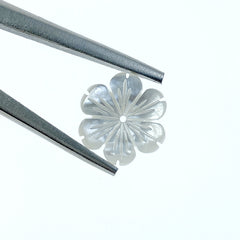 10pc Daisy Flower Beads White Mother Of Pearl 15mm Hand Carved WM-0061