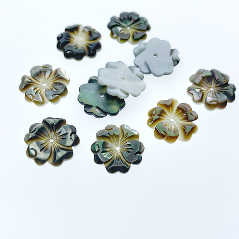 10pc Flower Beads Black Mother Of Pearl Flower 15mm Hand Carved BM-0077