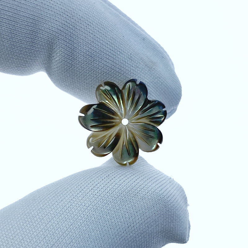 Black Daisy Flower Mother Of Pearl Beads 15mm BM-0022