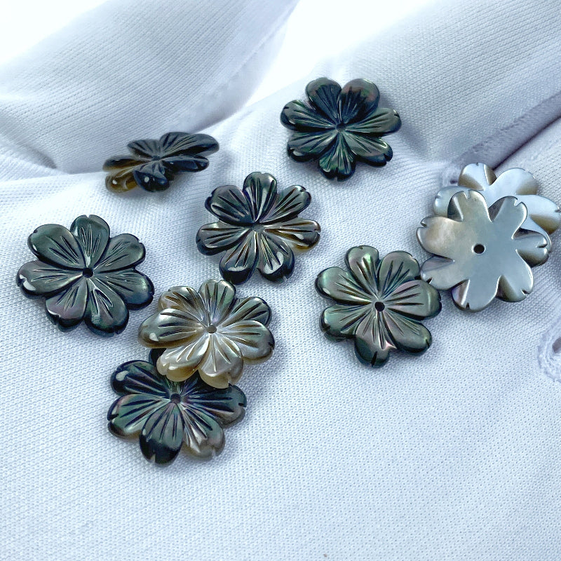 Black Daisy Flower Mother Of Pearl Beads 15mm BM-0022