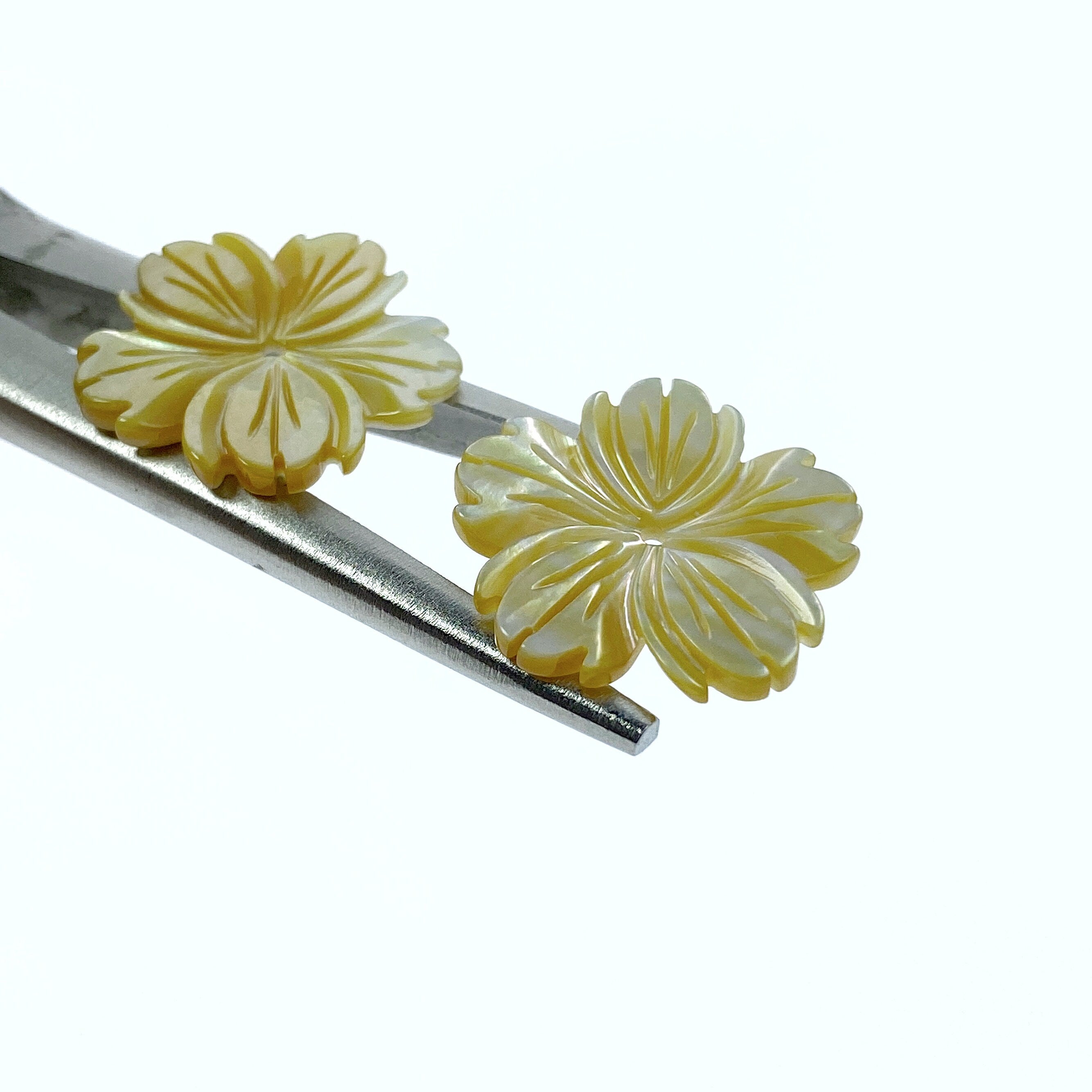 6pc 20mm Hand Carved Yellow Mother of Pearl 5-petal Flower Beads YM-0009