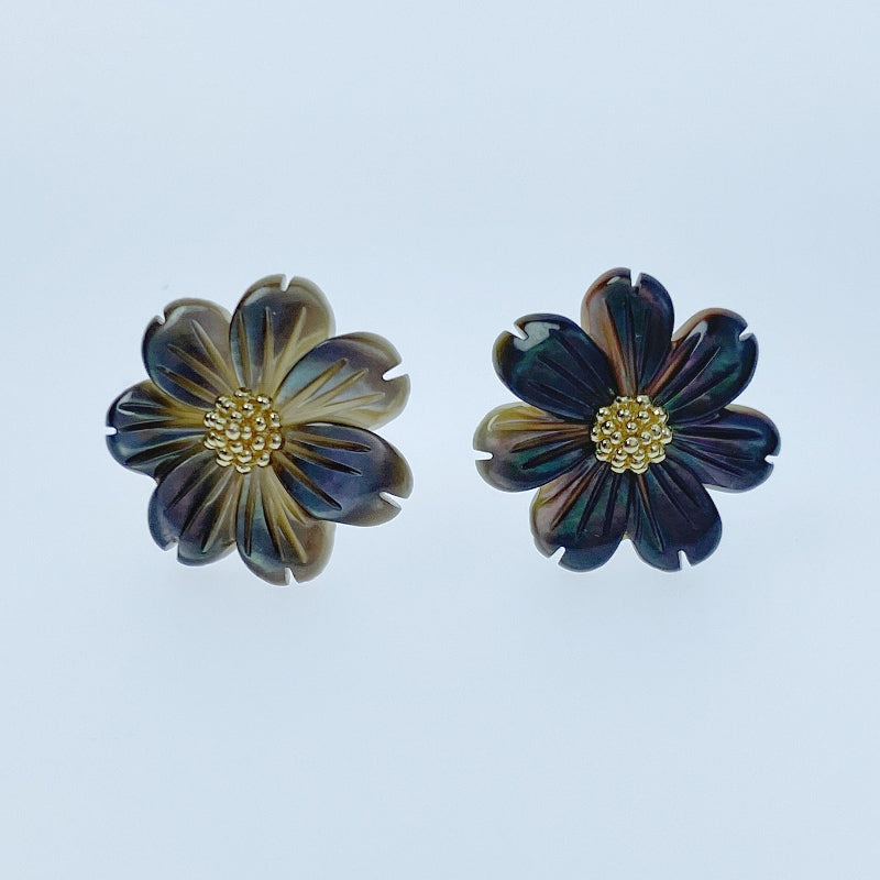 Black Daisy Flower Mother Of Pearl Beads 15mm BM-0022