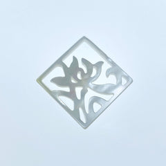 2pc 18mm Organic Hand Made White Mother of Pearl Orchid Flower Pendants WM-0064