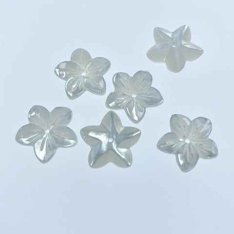 10pc Hand Carved Mother Of Pearl Flower Beads 15mm Natural Pearl Shell Flower Petal DIY Jewelry Making Charms Beads WM-0143