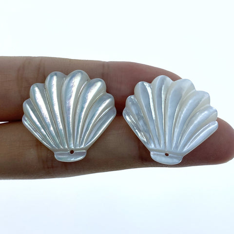 6pc 24mm x 25mm Hand Carved White Mother of Pearl Clam Shape Pendants