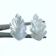 2pc 18mm x 31mm White Mother of Pearl Hand Carved Leaf Pendants WM-0044