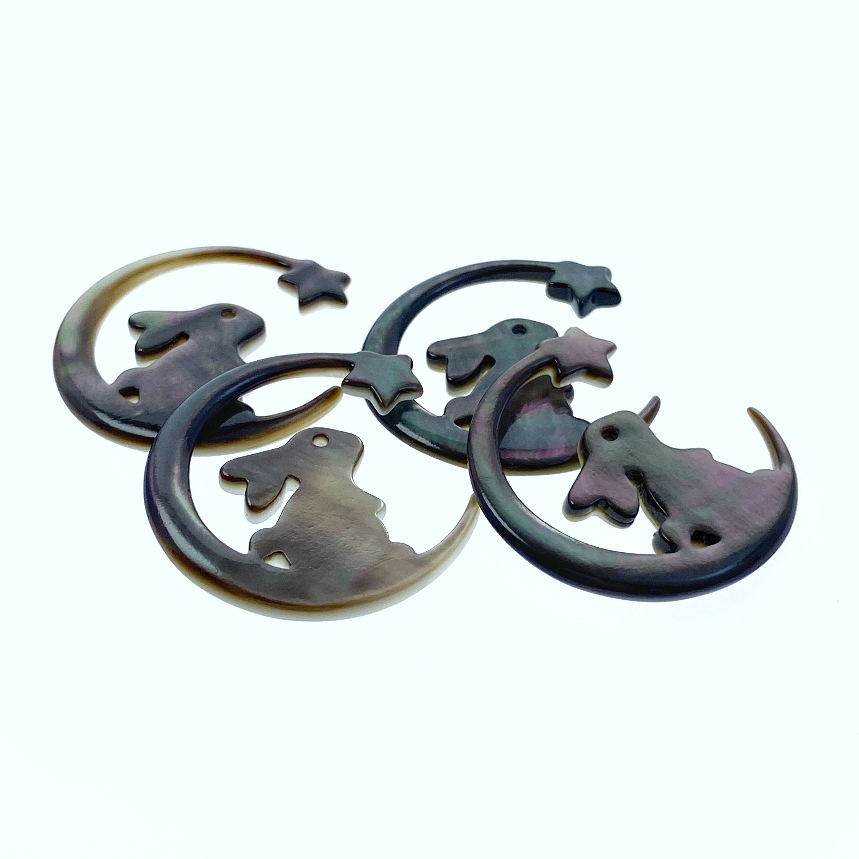 1pair 24mm x 25mm Black Mother of Pearl Rabbit With Star Pendants BM-0006