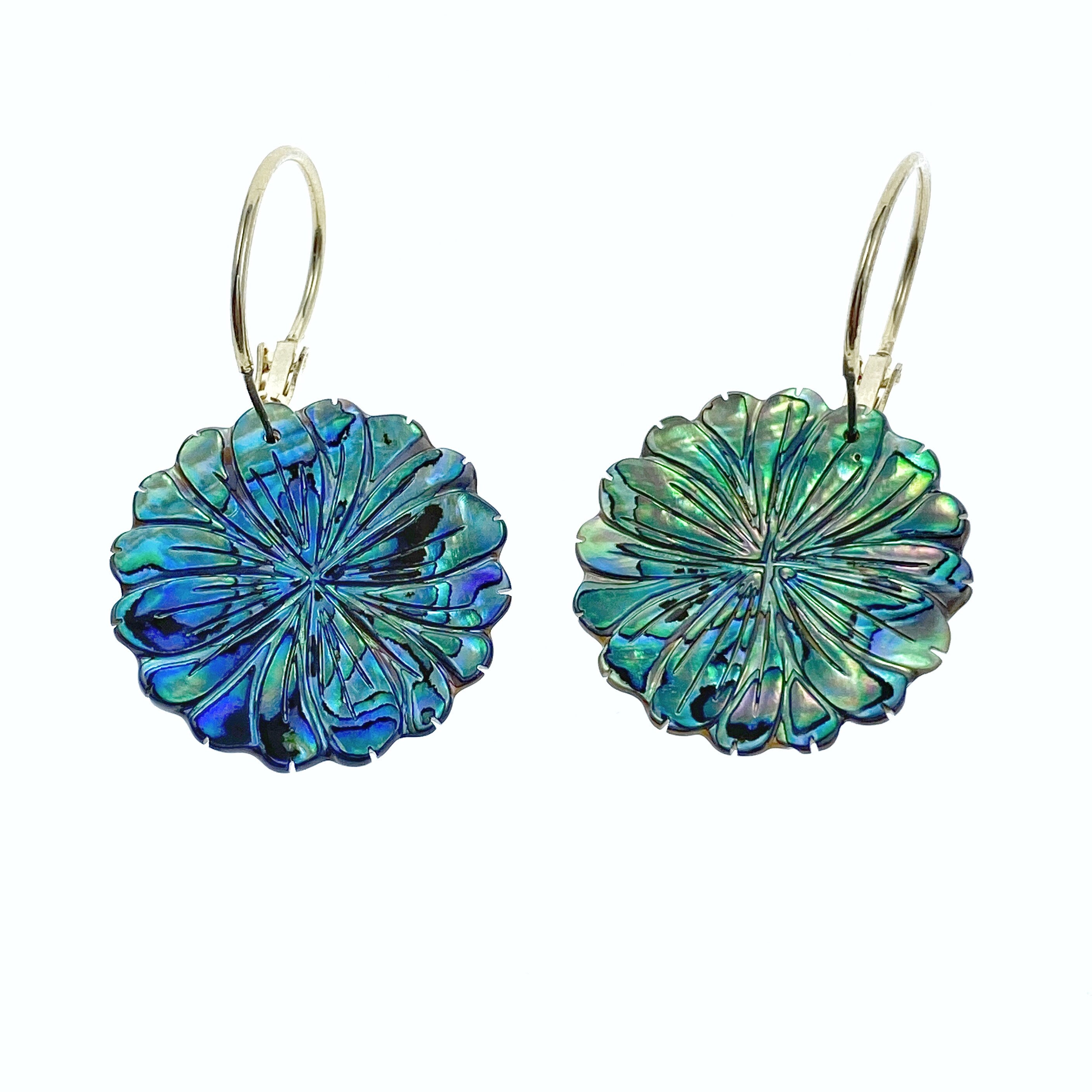 2pc Abalone Daisy Flower Beads Pendants Natural Shell 30mm Hand Carved Hawaii Tropical Minimalistic Design For Jewelry Making AB-0002