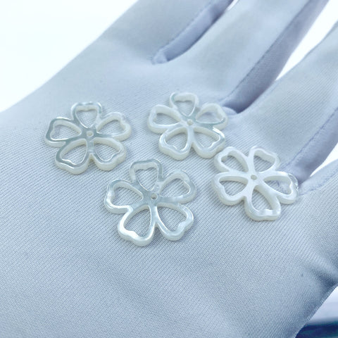 2pc Mother Of Pearl Daisy Flower White Natural Nature Organic 18mm Organic Hand Made Minimalist Hawaii Tropical Design Pendant WM-0004