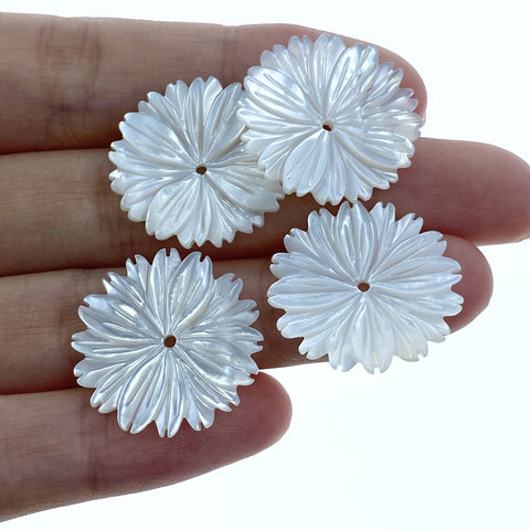 6pc Daisy Flower White Mother Of Pearl Beads Charms Pendants 21mm Hand Carved Natural Organic Bridal Minimalist For Jewelry Earrings WM-0025