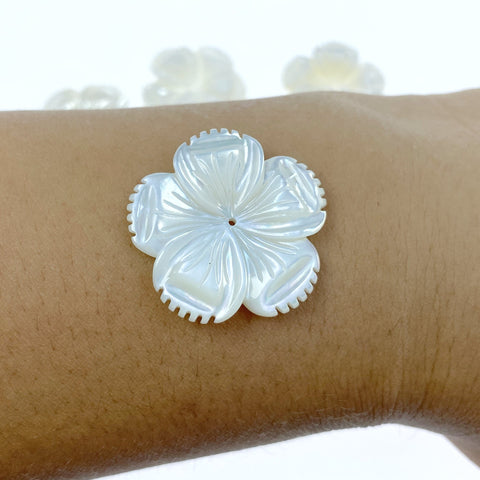 4pc 28mm Hand Carved White Mother of Pearl 5-petal Flower Beads WM-0181