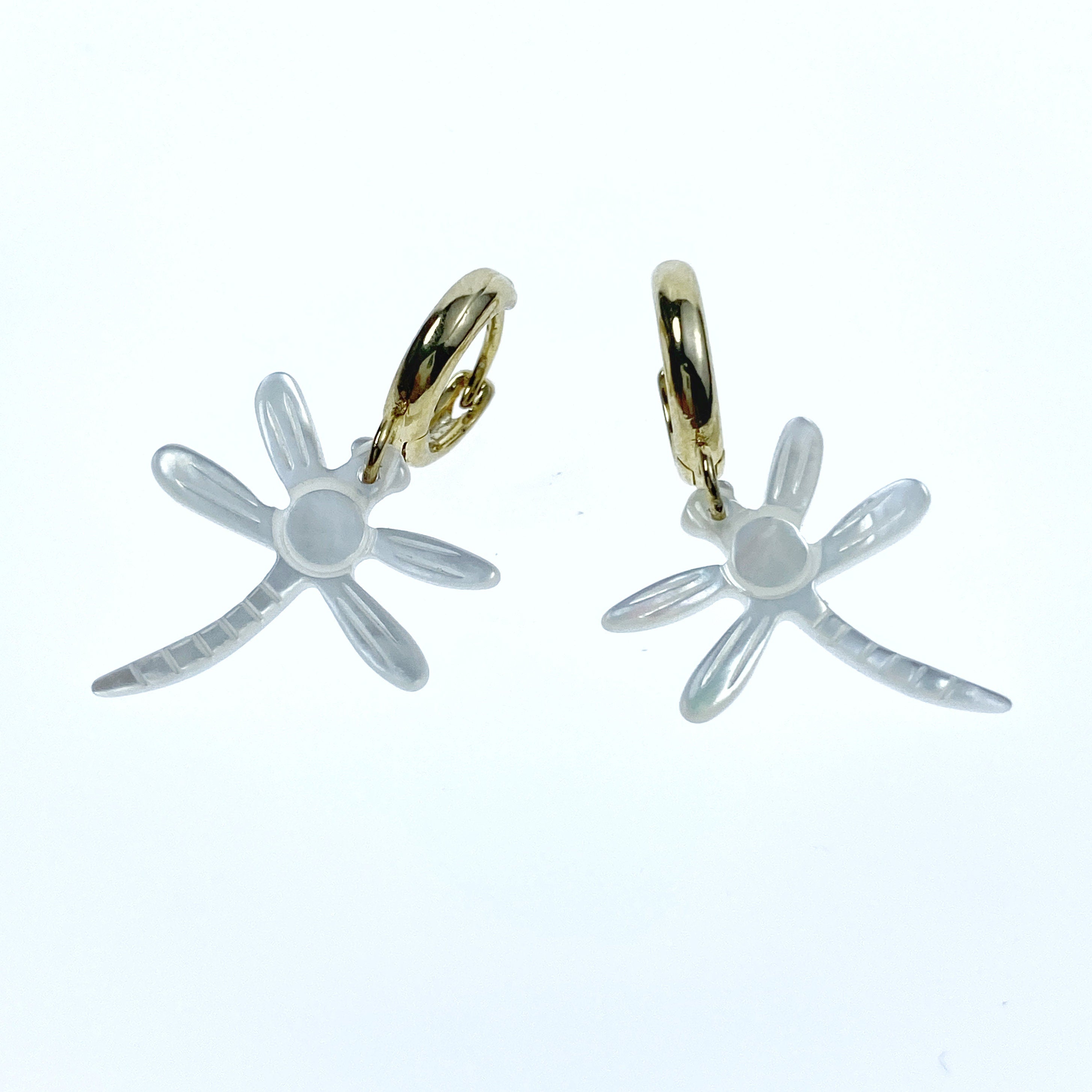 2pc Dragonfly Beads Charms Mother Of Pearl Pendants Jewelry Earrings Making 20mm Hand Carved Nature Organic Minimalist Design Bride WM-0119