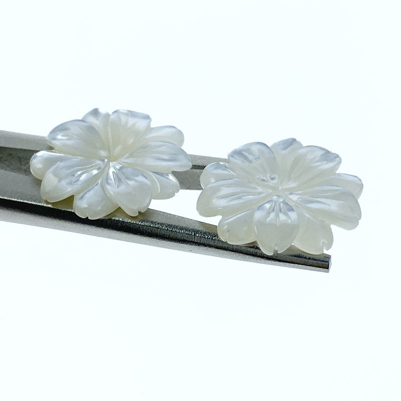 Daisy Flower Beads White Mother Of Pearl WM-0023