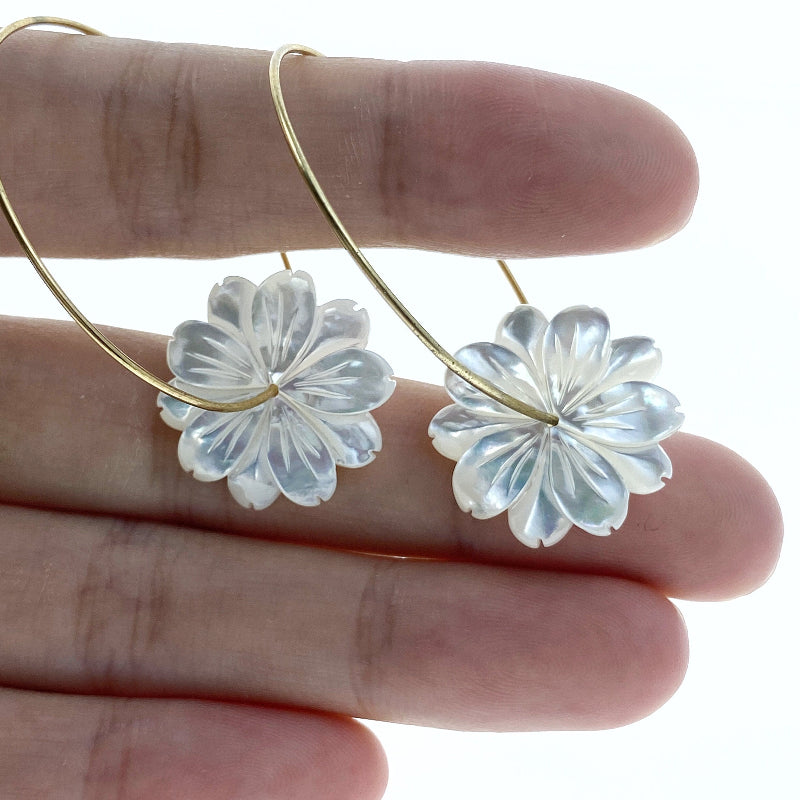 Daisy Flower Beads White Mother Of Pearl WM-0023