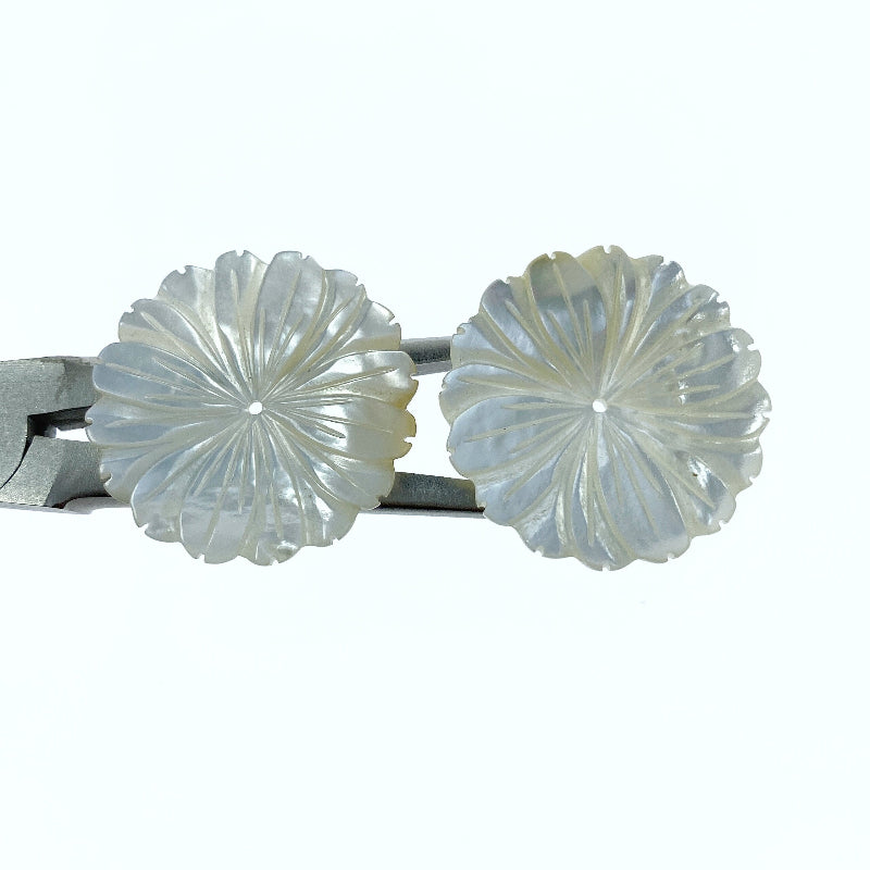 Daisy Flower Beads White Mother of Pearl DIY Jewelry WM-0082