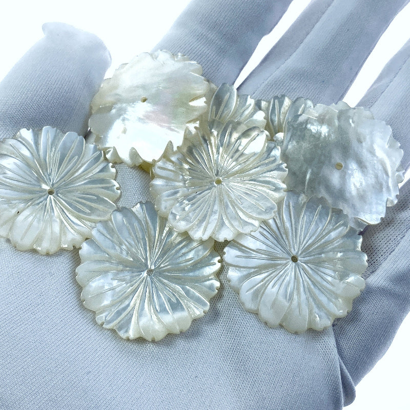 Daisy Flower Beads White Mother of Pearl DIY Jewelry WM-0082
