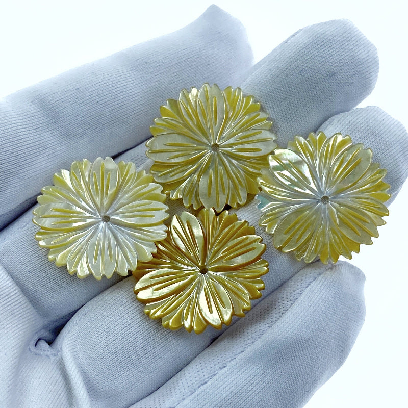 Daisy Flower Beads Yellow Mother Of Pearl YM-0008