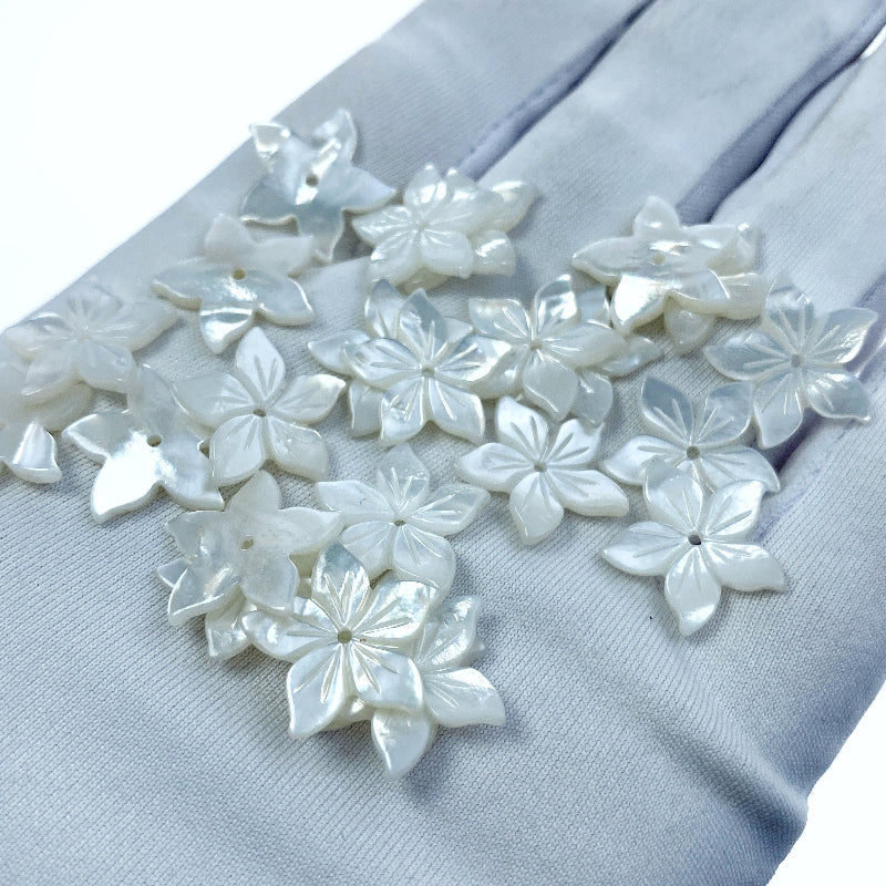 Flower Beads White Mother Of Pearl WM-0006