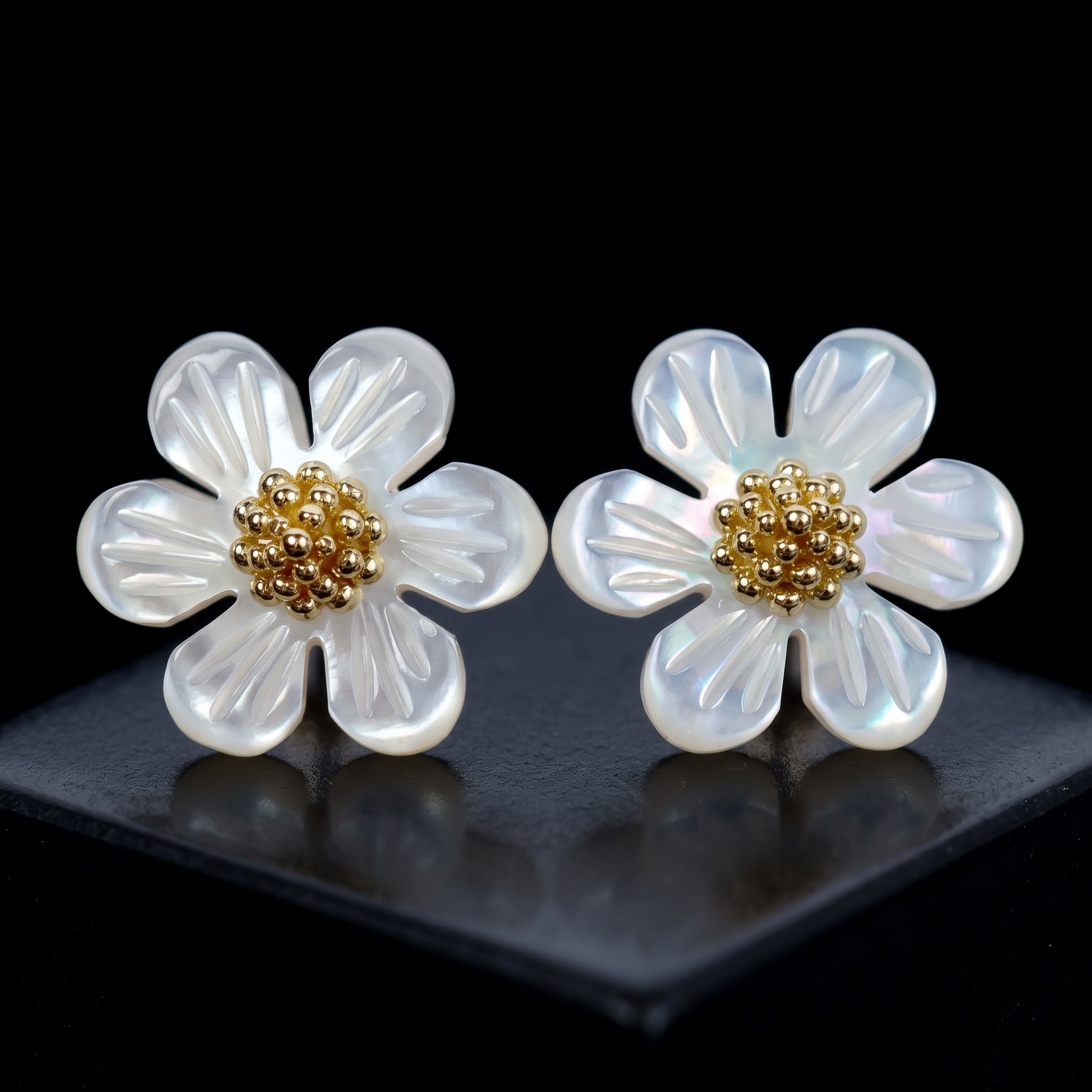 10pc Mother of Pearl Daisy Flower Beads White 10mm Minimalist Natural Organic DIY For Jewelry Making Earrings Hand Carved Shell WM-0001