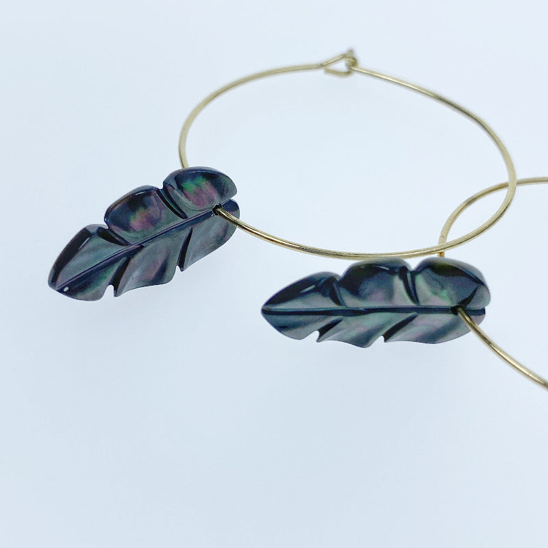 Leaf Beads Black Mother of Pearl BM-0033