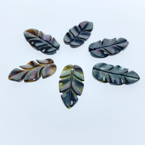 Leaf Beads Black Mother of Pearl BM-0033