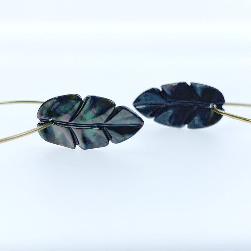 Leaf Beads Black Mother of Pearl BM-0033