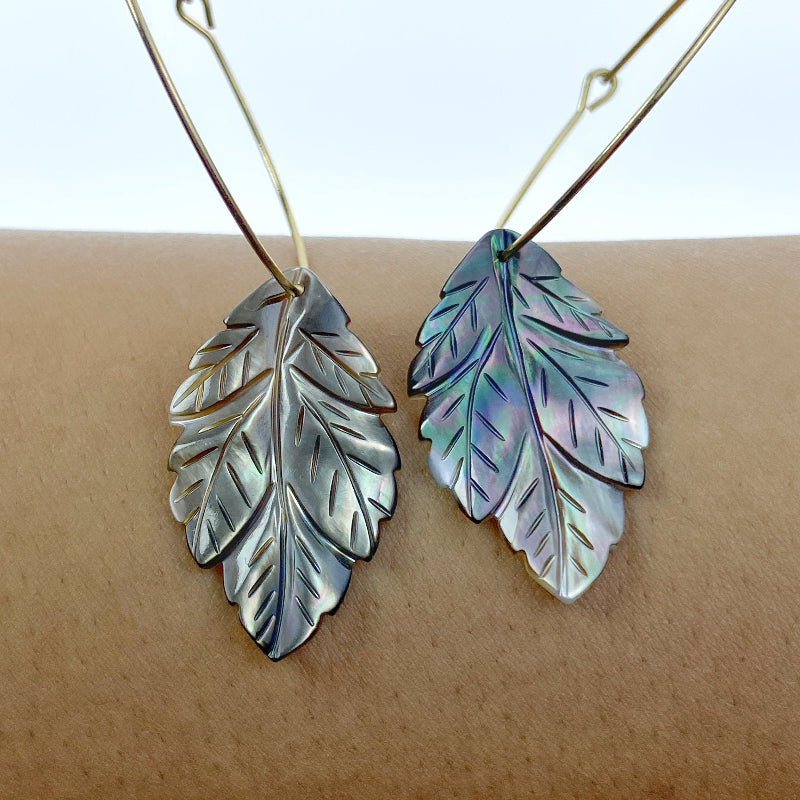 Leaf Beads Black Mother of Pearl BM-0068