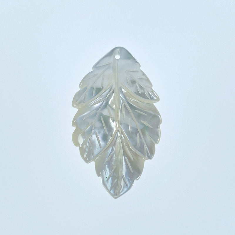 Leaf Beads White Mother of Pearl WM-0216