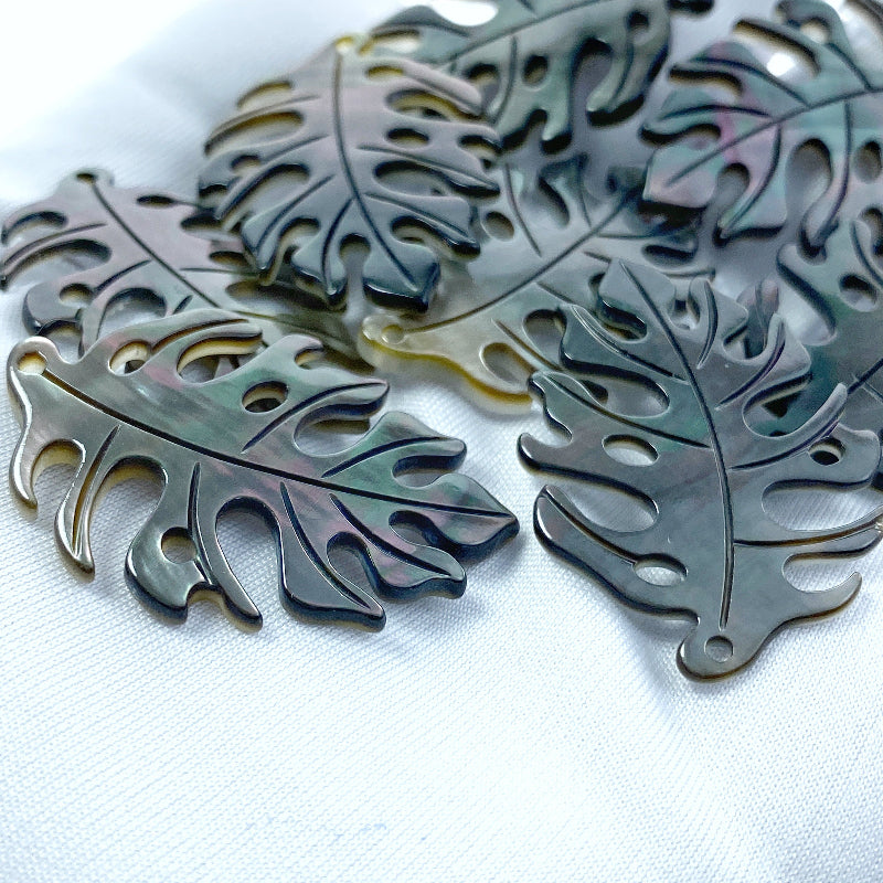 Monstera Leaf Beads Black Mother Of Pearl BM-0005