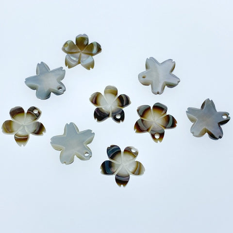 10pc Sakura Flower Black Mother Of Pearl Beads 10mm Hand Carved Japanese Flower Charms Pendants BM-0047