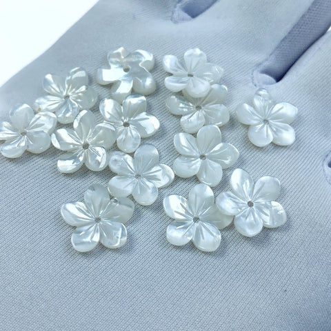 10pc Tropical Flower Beads White Mother Of Pearl 12mm Hand Carved WM-0046