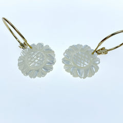 6pc Sun Flower Beads White Mother of Pearl WM-0038