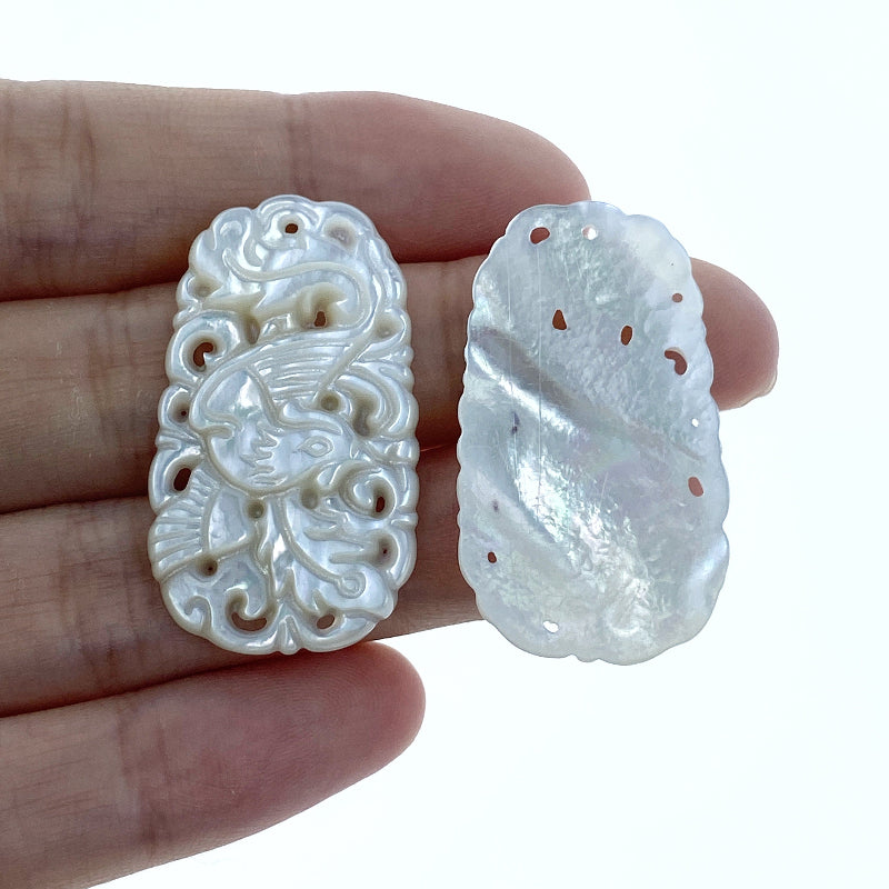 2pcs Phoenix Pendant Beads Hand White Mother of Pearl WM-0066