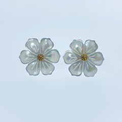 6pc Flower Beads White Mother Of Pearl Hand Carved WM-0189