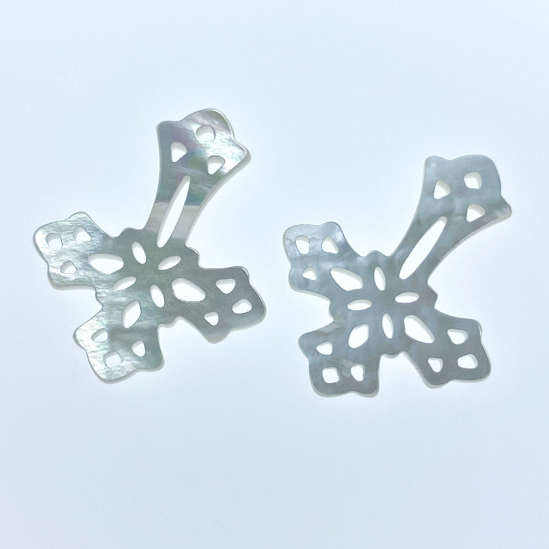 2pc Filigree Cross Connectors Pendants White Mother Of Pearl WM-0224